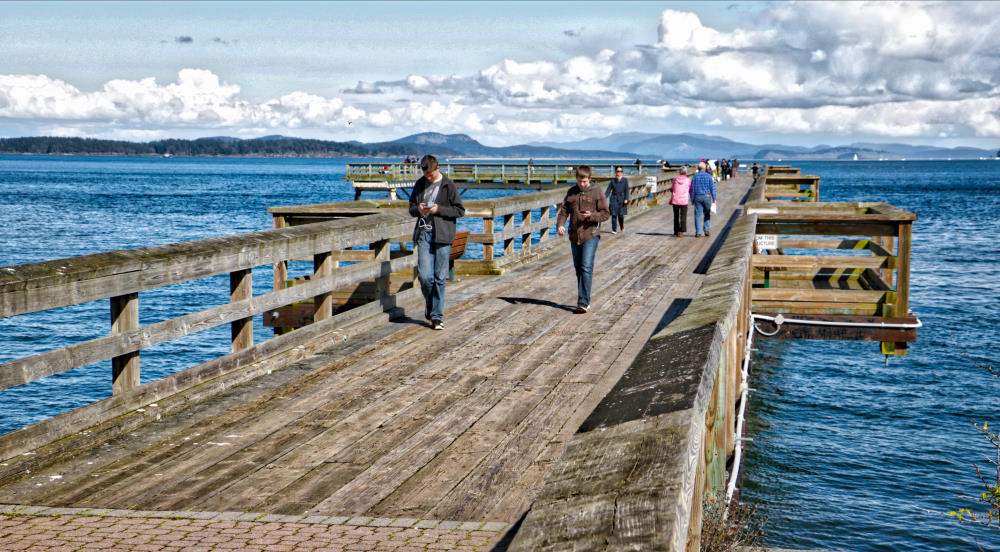 walking on the Sidney Pier