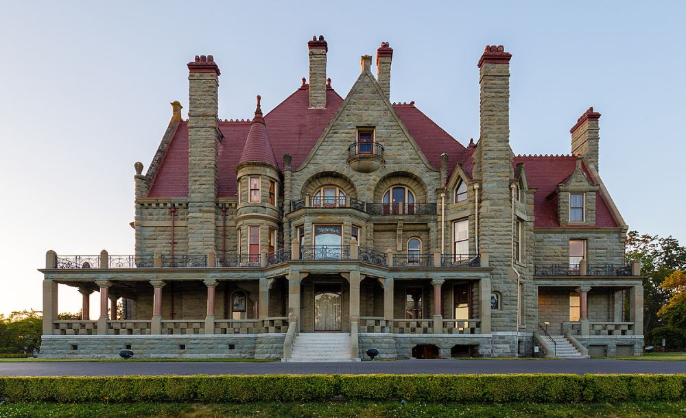 Craigdarroch Castle in Victoria