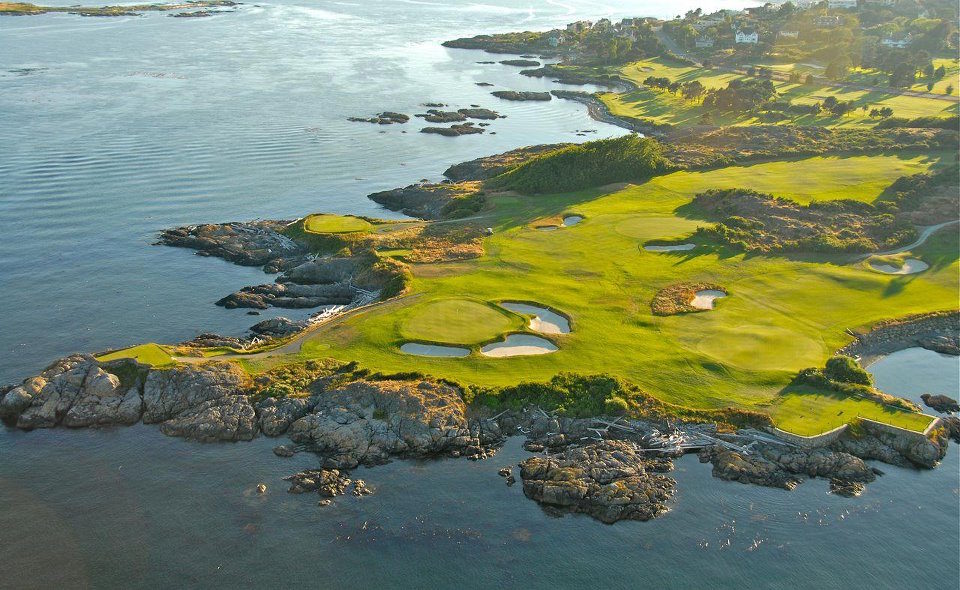 view of oceanfront golfcourse