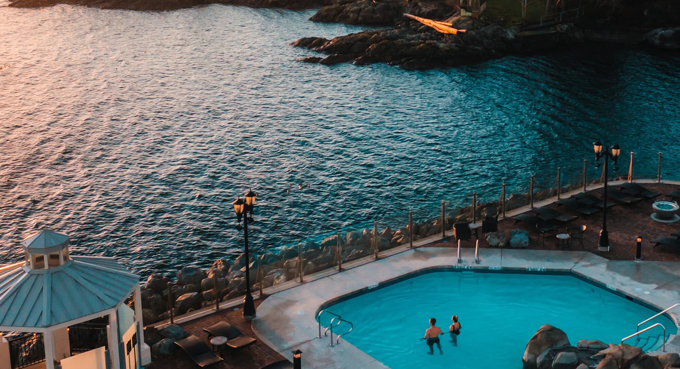 Oak Bay Beach Hotel